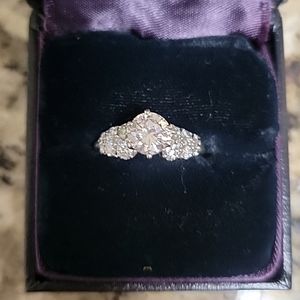 Platinum (XRF tested) diamond ring - center stone with 12 round full cut diamond